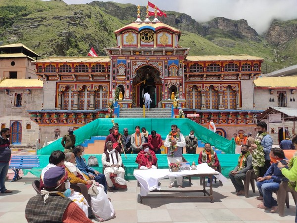 A programme was organised in the premises of Shri Badrinath Dham Singh Gate on the occasion. (Photo: ANI)