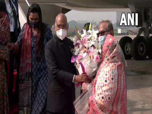 President Ram Nath Kovind in Dhaka being received by his Bangldeshi counterpart Abdul Hamid and First Lady Rashida Hamid