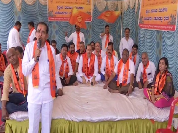 Karnataka Kshatriya Okkoota community staged a protest in Bengaluru on Saturday. Photo/ANI