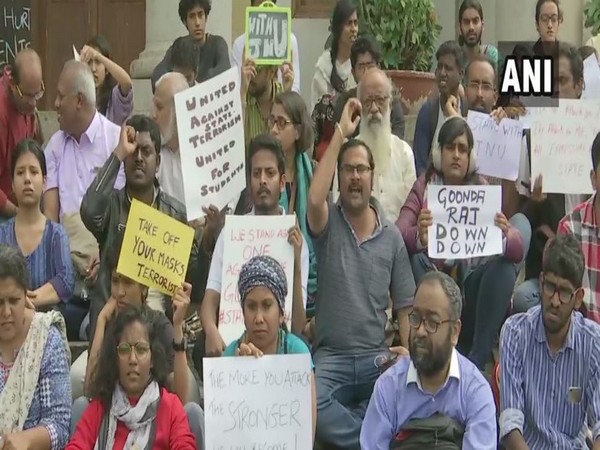 Visual from the protest site in Bengaluru (Photo/ANI)