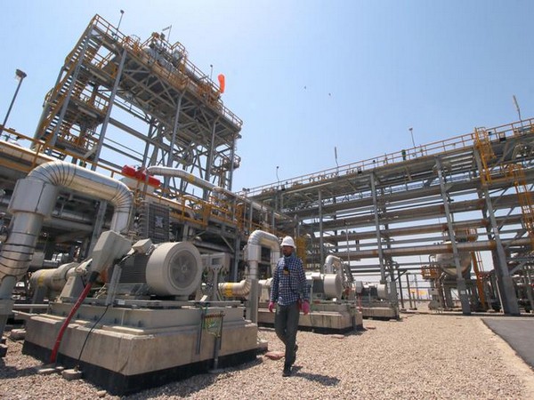 An Iraqi staff working at  the West Qurna-1 oilfield, which is owned by ExxonMobil.