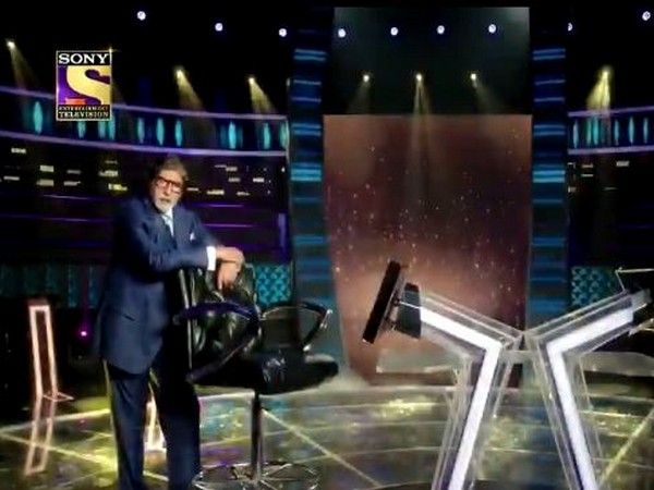 Amitabh Bachchan on the sets of KBC (Image Source: Instagram)