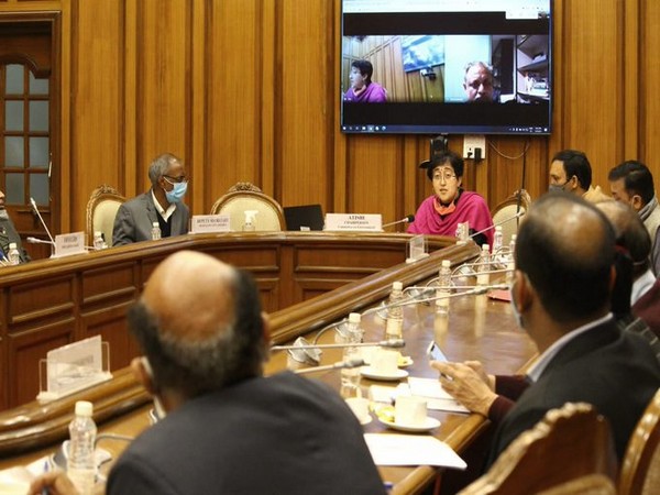 Rising air pollution highlighted that road dust has been a major component of air pollution in Delhi. Photo/ANI