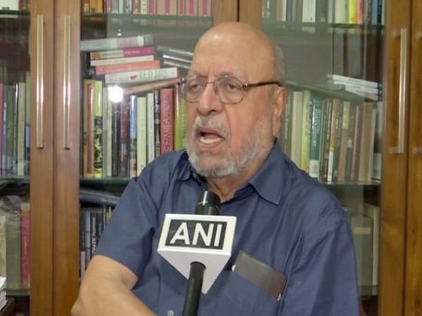 Filmmaker Shyam Benegal talking to ANI in Mumbai on Monday 