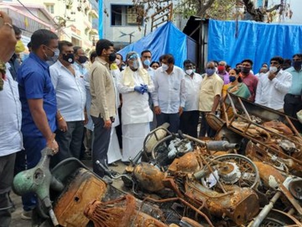 Karnataka Leader of Opposition Siddaramaiah along with local leaders visited DJ Halli and KG Halli where violence erupted last month. [Photo/ANI]