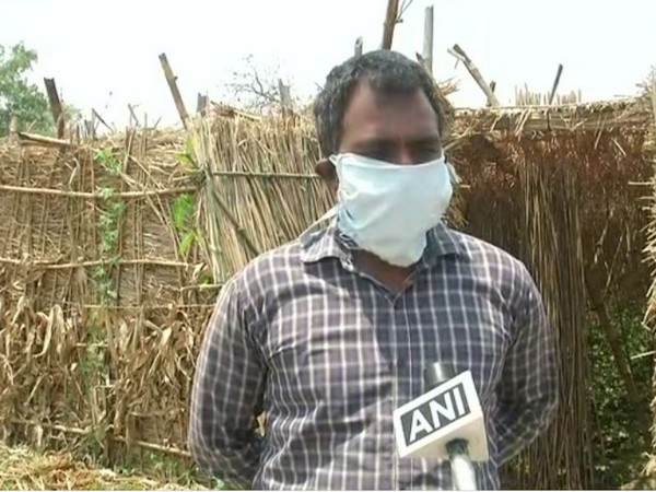 Ashish Chaurasia, a betel leaf farmer speaking to ANI in Lucknow on Saturday. Photo/ANI