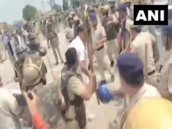 Farmers lathicharged in Karnal (Photo/ANI) 