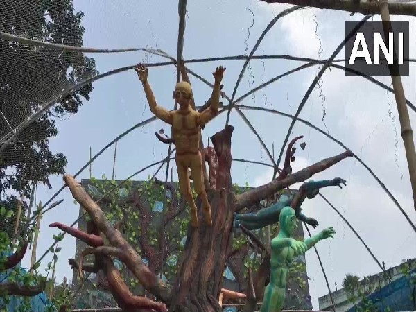 Tree-themed pandal comes up in West Bengal's Birbhum. [Photo/ANI]