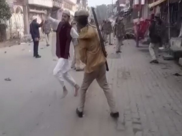 Police lathi charge on rioters in Bhadohi in UP on Friday 