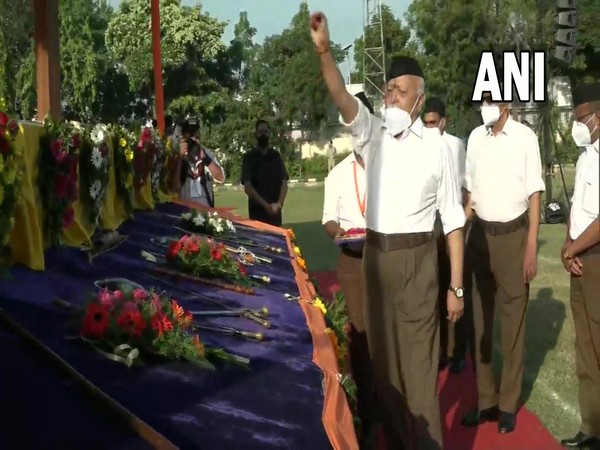 RSS chief Mohan Bhagwat performing 'Shastra Pooja'. (Photo/ ANI)
