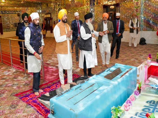 Punjab CM Charanjit Singh Channi, others spend night at Gurdwara (Photo/ANI)