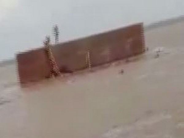 Six laborers washed away in Chambal River, later rescued