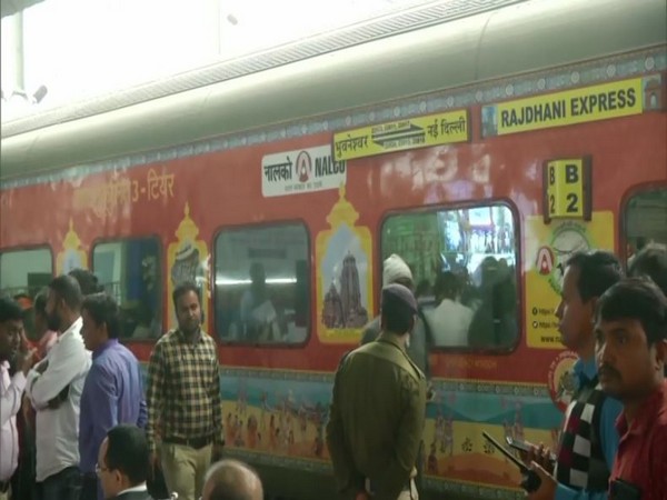 Bhubaneswar-New Delhi Rajdhani Express
