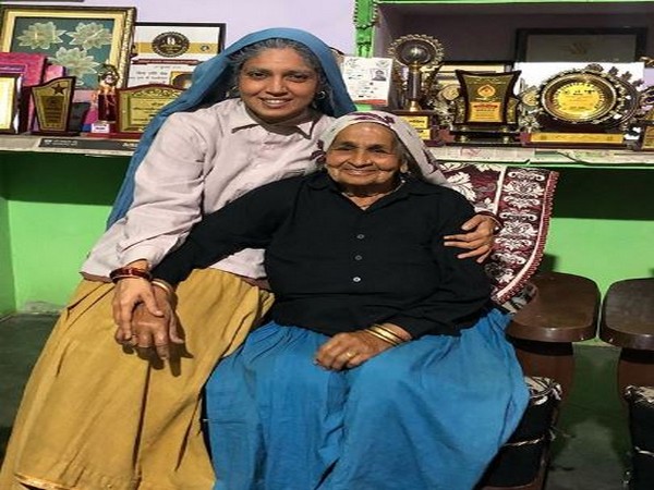 Bhumi Pednekar and Chandro Tomar, Picture courtesy: Instagram