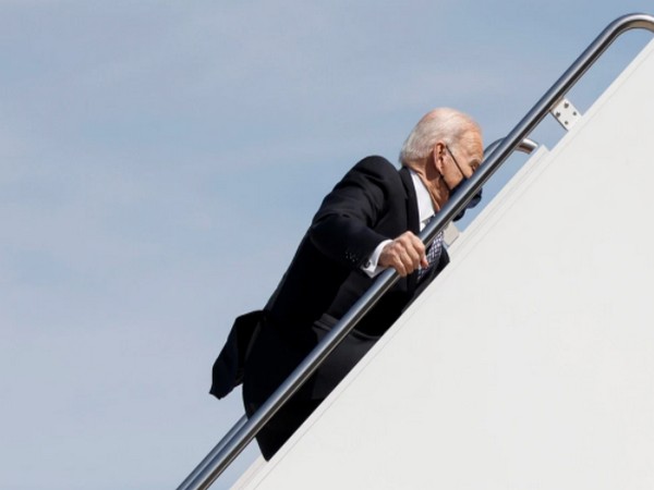 Biden falls three times stumbling up stairs of Air Force One (Photo Credit: Twitter)