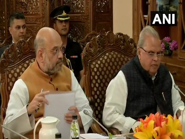 Amit Shah along with Jammu And Kashmir Governor Satya Pal Malik in Srinagar. (Photo/ANI)