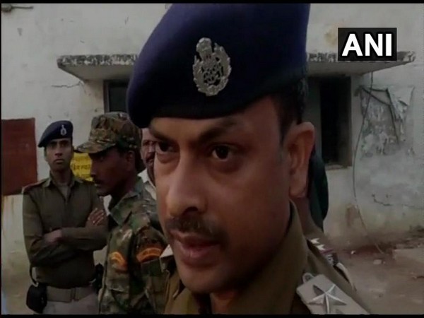 Sitamarhi DSP Kumarveer Dhirendra sharing details of the incident on Thursday.