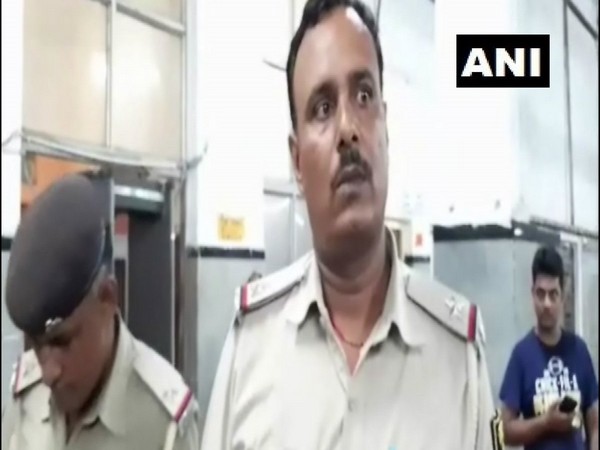 Sanjeet Kumar, Assistant Sub-inspector of GRP, while talking to ANI. (Photo: ANI)
