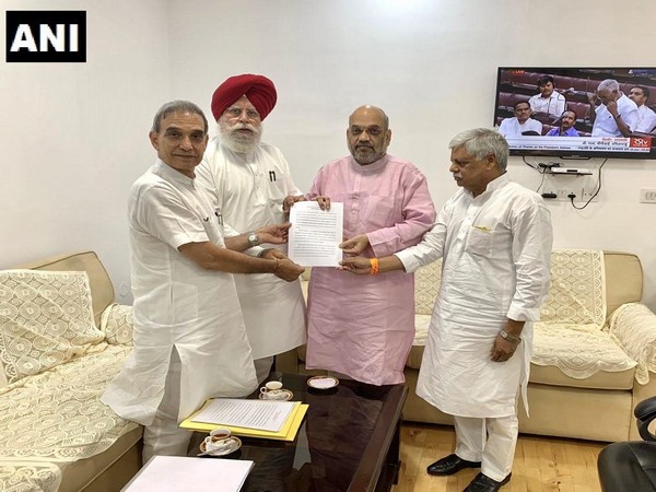 BJP delegation submits its report to BJP National President and Union Home Minister Amit Shah on BJP workers' killings and violence in Bhatpara.