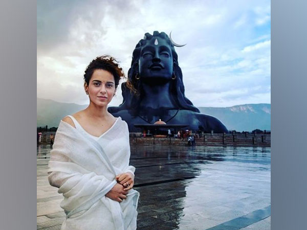 Kangana Ranaut at Adishakti Ashram (Image source: Instagram)