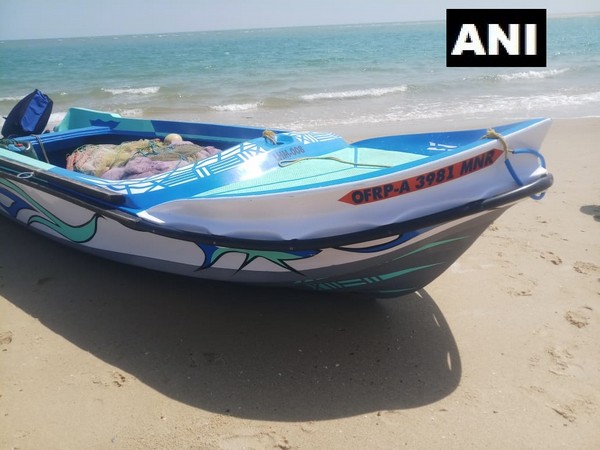 Sri Lankan boat that was spotted on Indian waters. Photo/ANI