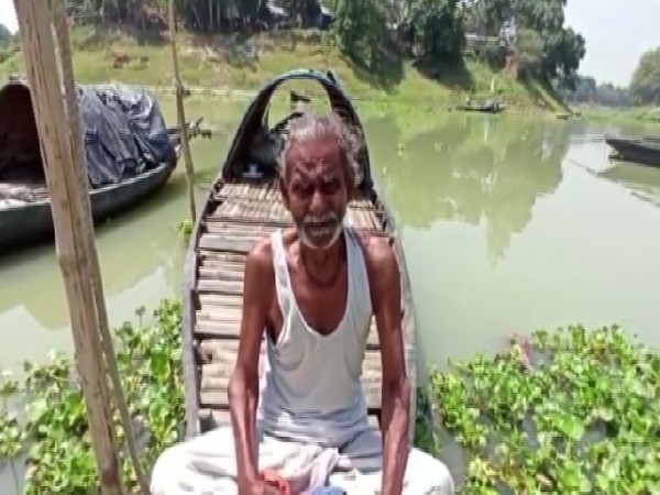 Niranjan Halder, the man who is spending quarantine on a boat