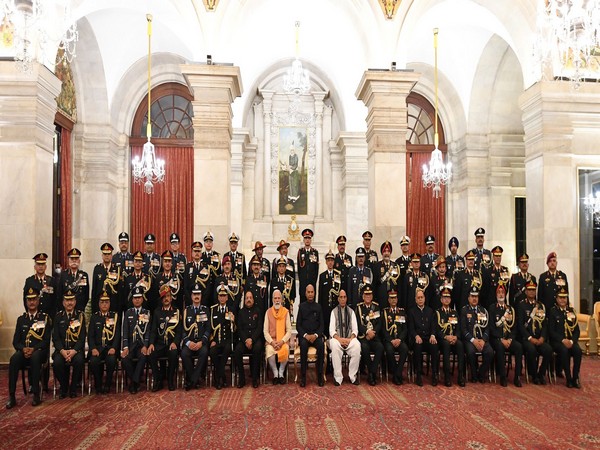 PM Modi, President Kovind, Union Minister Rajnath Singh attend  Defence Investiture Ceremony (Photo/Twitter/PM Narendra Modi)