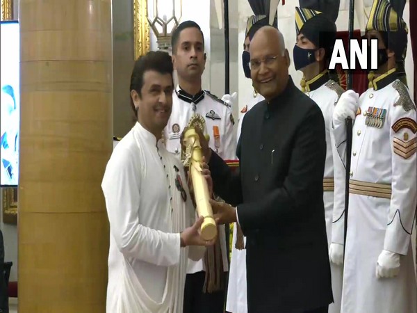 Sonu Nigam awarded Padma Shri (Photo/ANI)