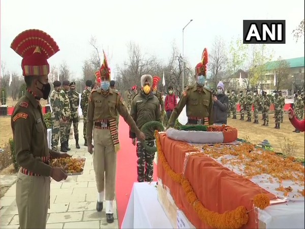 BSF paid last respects to Sub-Inspector Rakesh Dobhal who was killed in ceasefire violation by Pakistan in Baramulla district on Friday.  (Photo/ANI)
