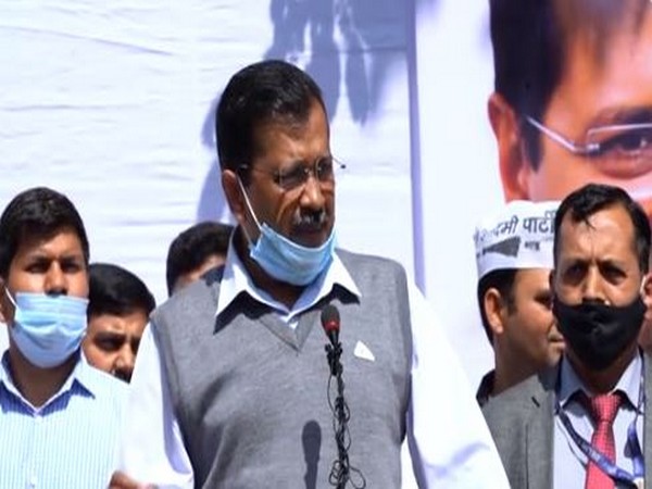 Delhi Chief Minister Arvind Kejriwal addressing a gathering at the AAP head office after MCD bye poll results