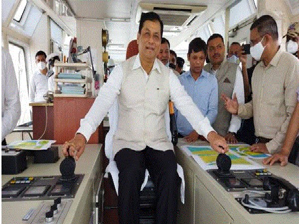 Union Minister Sarbananda Sonowal inaugurates simultaneous launching of 5 vessels at Cochin Shipyard