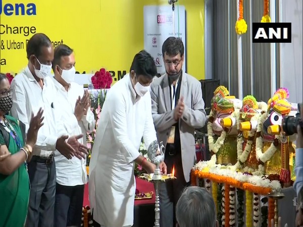 Minister Pratap Jena inaugrating 17th India International Mega Trade Fair. 