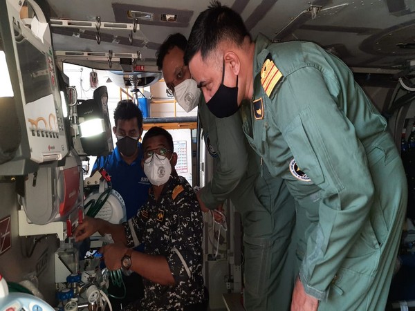 A MICU installed onboard an ALH Mk III aircraft from the Indian Naval Air Squadron. 