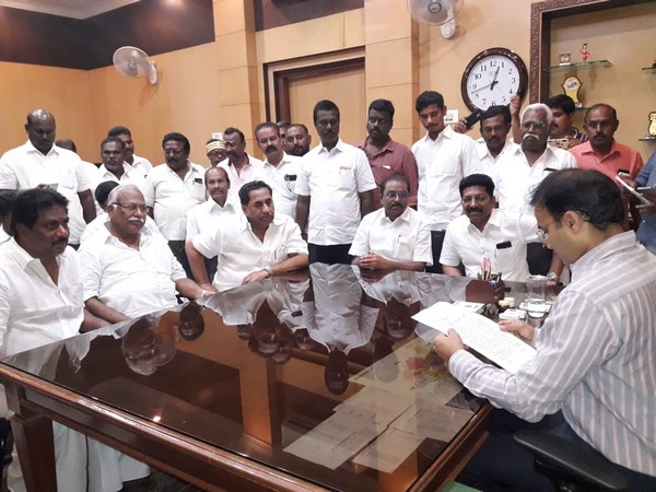 DMK leaders filed a complaint against erection of Jayalalithaa's statue. Photo/ANI