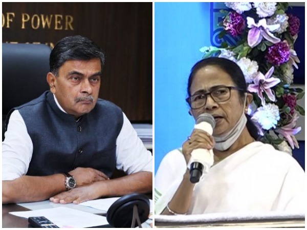 Union Power Minister RK Singh(L), West Bengal Chief Minister Mamata Banerjee (R)