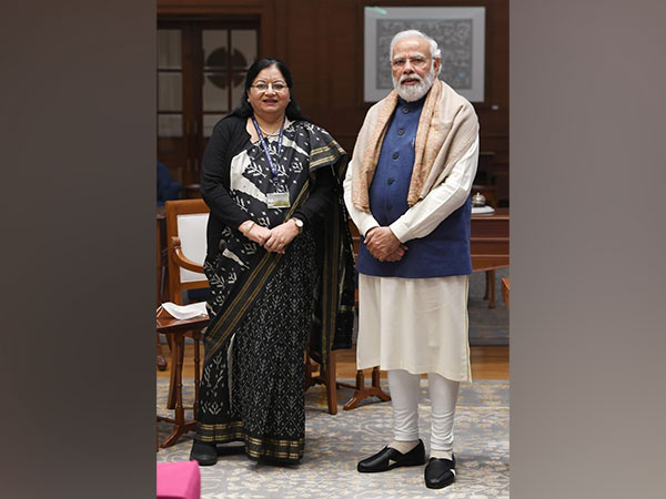 Prime Minister Narendra Modi met JMI Vice-Chancellor Prof. Najma Akhtar.