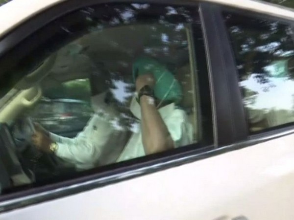 Captain Amarinder Singh on the way to residence of Union Home Minister Amit Shah (Photo/ANI)