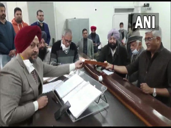 Captain Amarinder Singh files his nomination from Patiala (Photo/ANI)