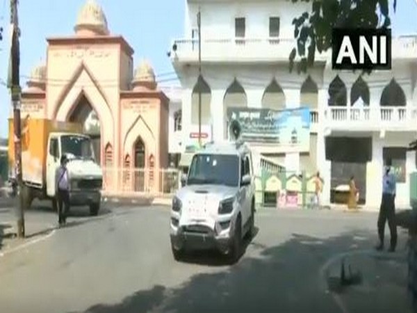 Islamic Centre of India urged the Muslim community to observe social distancing. [Photo/ANI]