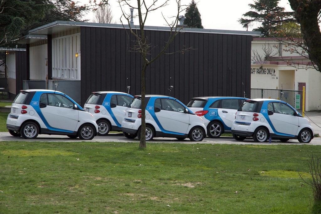 
    Automated cars can work together to keep traffic moving, says study
    