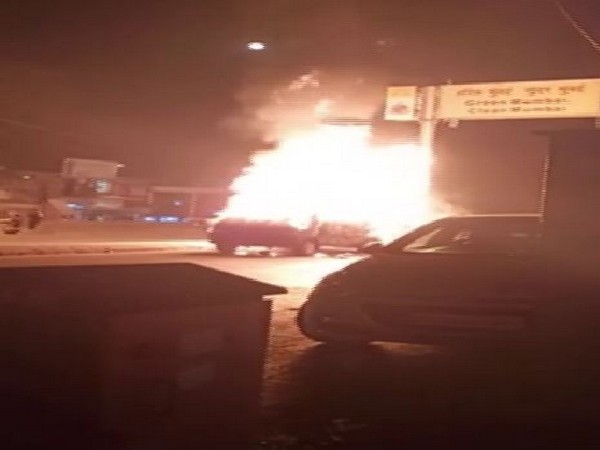 Moving car catches fire in Mumbai on Tuesday. (Photo/ANI)