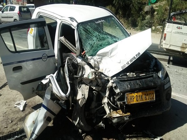 Car accident at Chandigarh Manali National Highway-21 on Tuesday. Photo/ANI