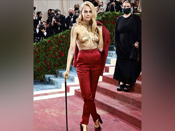 Cara Delevingne at Met Gala 2022 (Image source: Twitter)