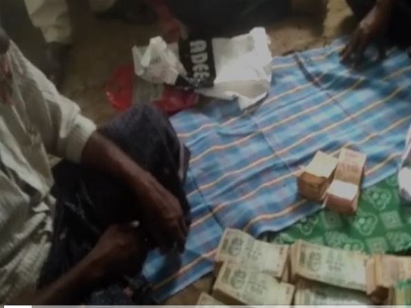 Cash found in the beggar's bag