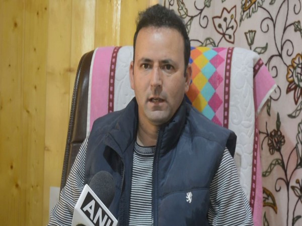 Assitant Executive Engineer Public works Department (R&B) Syed Ishfaq Ahmad speaking to ANI. (Photo/ANI)