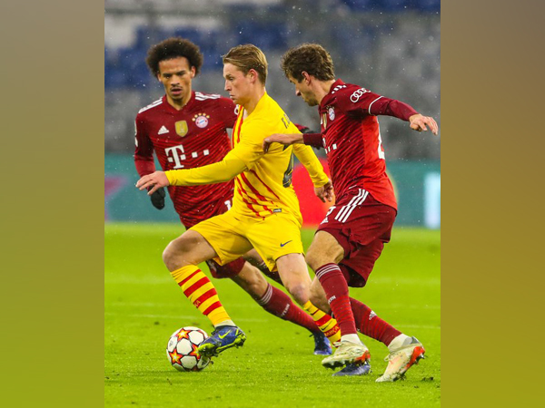 Barca and Bayern Munich in action (Photo/ Barcelona FC Twitter)