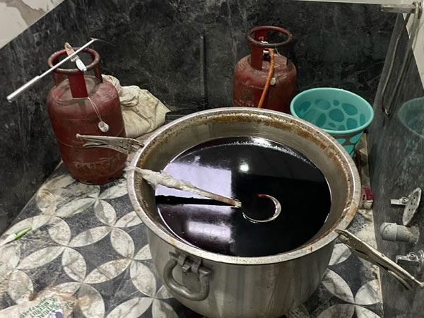 The heroin manufacturing facility busted in South Delhi. (Photo: Twitter @DGPPunjabPolice)