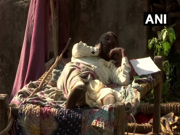 Locals in Chukru village Palamu are suffering from fluorosis 