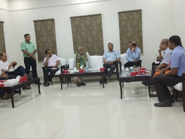Union Health Minister Ashwani Kumar Choubey during meeting with AIIMS Patna and RMRI officials in Bihar on Sunday. 