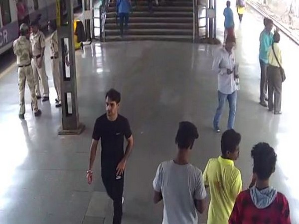 Railway Protection Force at Chembur Railway Station in Mumbai on Saturday Photo/ANI 